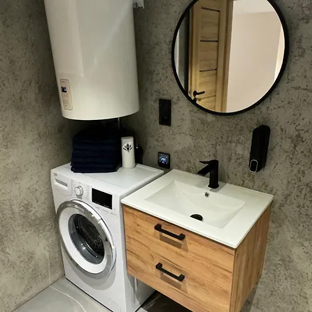 Gray 24h - Parking On The Street