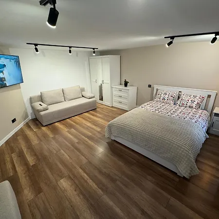 Gray 24h - Parking On The Street * Kattowitz