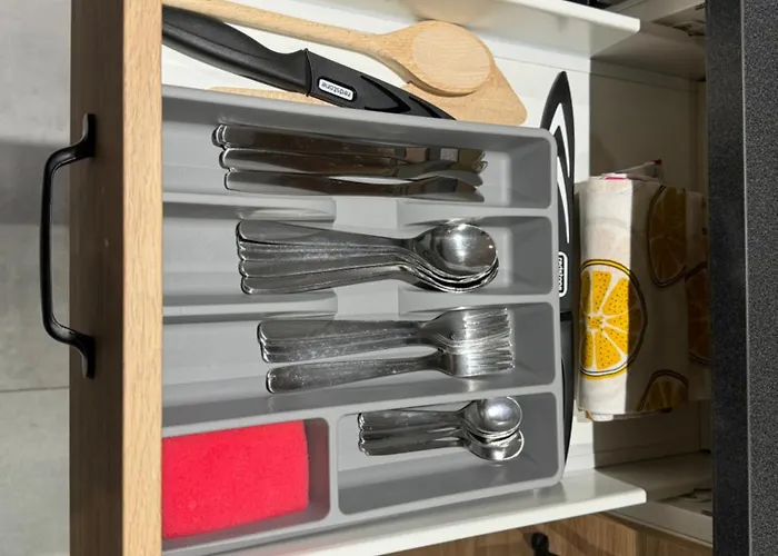 דירה Gray 24h - Parking On The Street