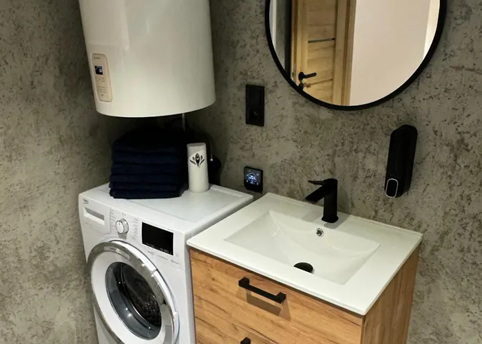 Gray 24h - Parking On The Street